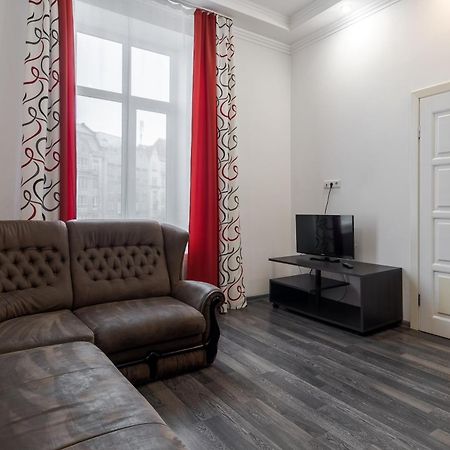 Halytska Apartment Lviv Bagian luar foto