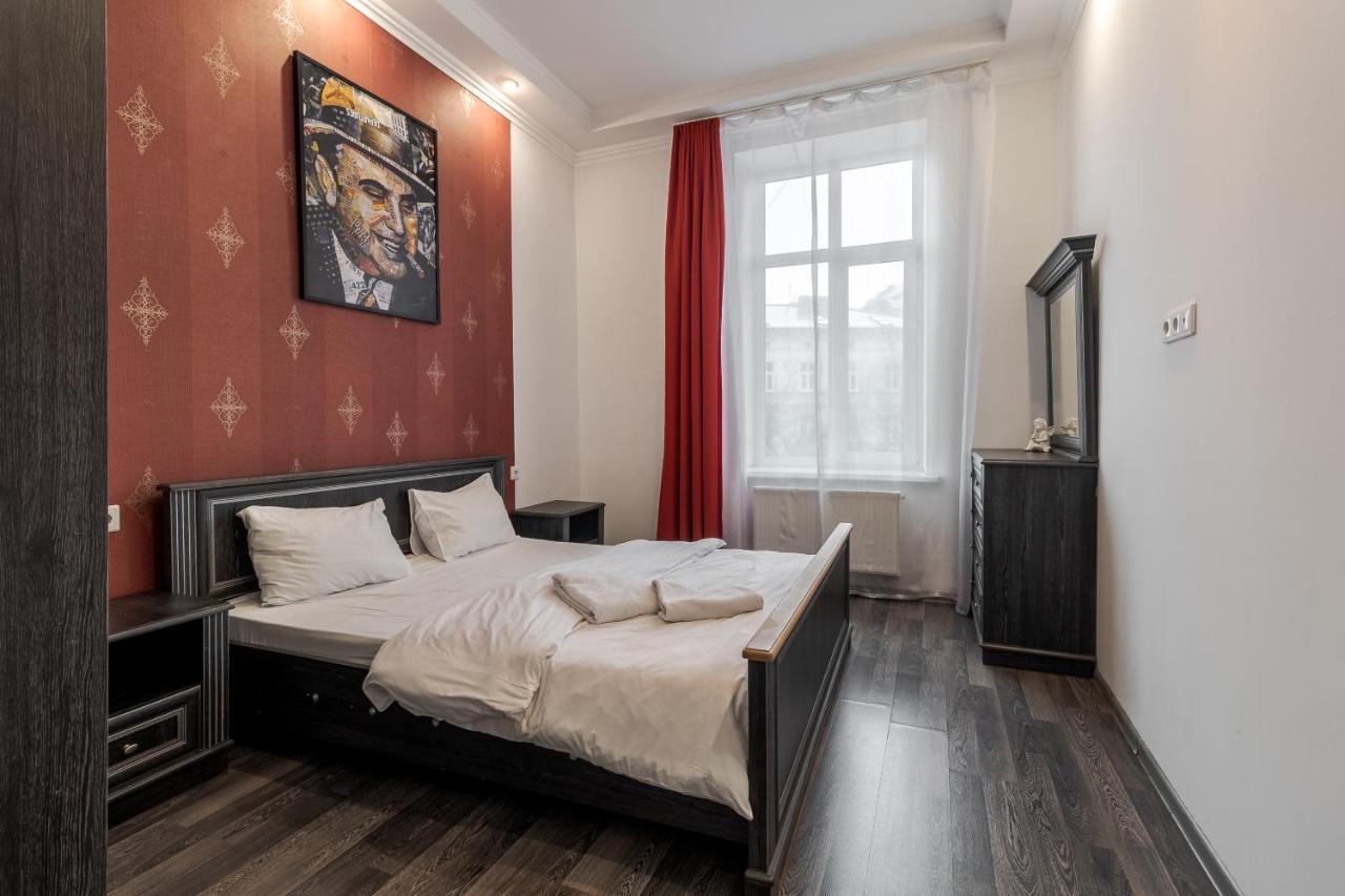 Halytska Apartment Lviv Bagian luar foto